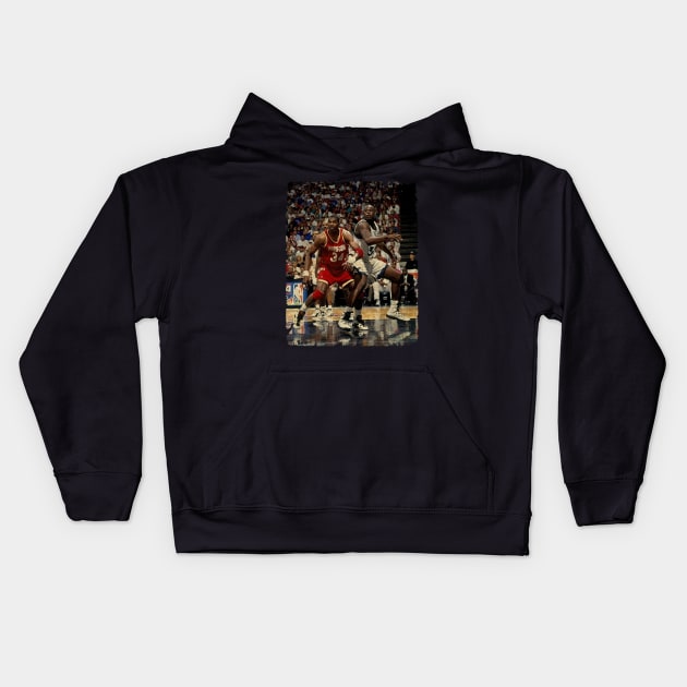 Hakeem and Shaq During The 1995 NBA Finals Kids Hoodie by Wendyshopart